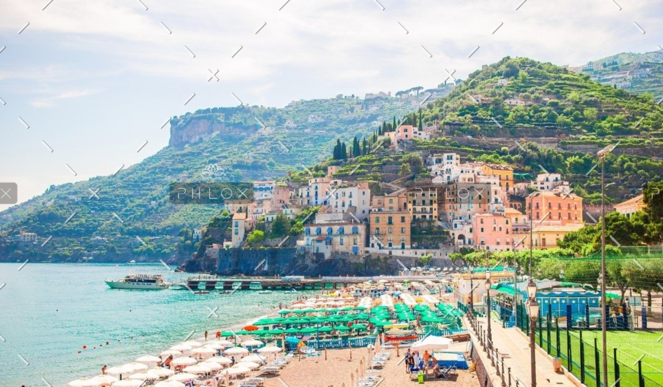 demo-attachment-155-beautiful-coastal-towns-of-italy-scenic-amalfi-M96DQV4